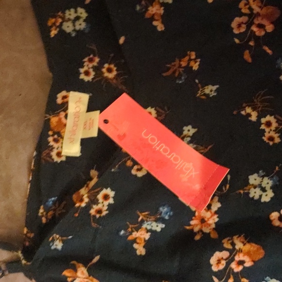 XXL NWT Floral Cold Shoulder Tank Top Plus Size Top - Picture 15 of 17